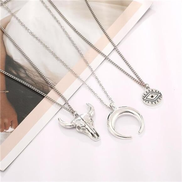 Gold Cowboy Boots Necklace – Western Vintage Charm Pendant - Picture 2 of 4